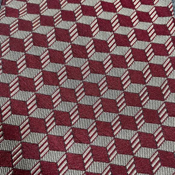 Robert Talbott for Park & Co. Tie 4"X57" Red Geometric AOP Hand Sewn Silk USA - Picture 2 of 10